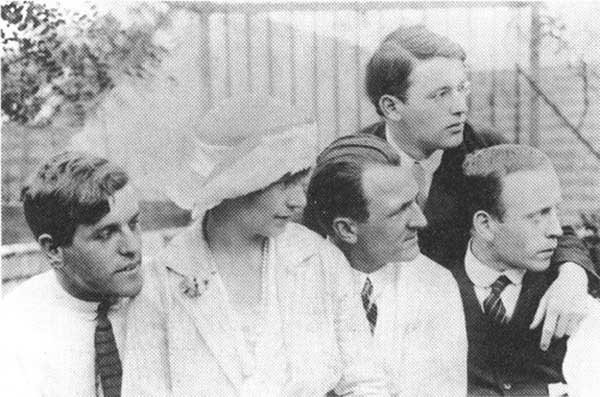 Wieland Herzfelde, Eva Grosz, George Grosz, Rudolf Schlichter, graphic design genius John Heartfield, 1922
